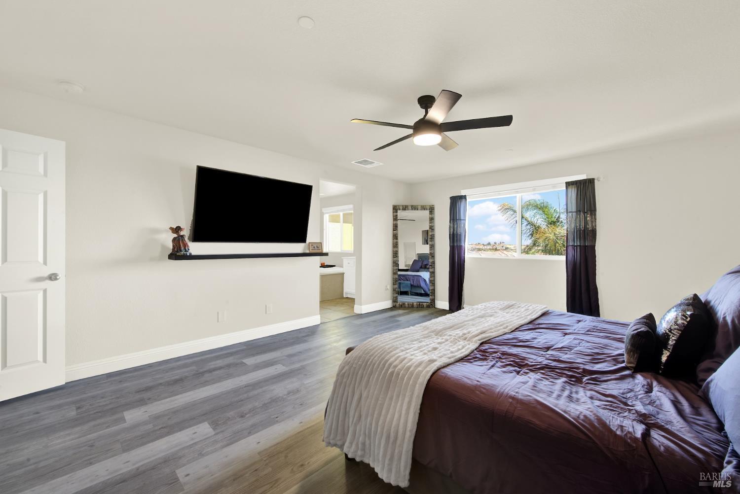 Detail Gallery Image 56 of 82 For 2437 Sanders Ln, Fairfield,  CA 94533 - 5 Beds | 4 Baths