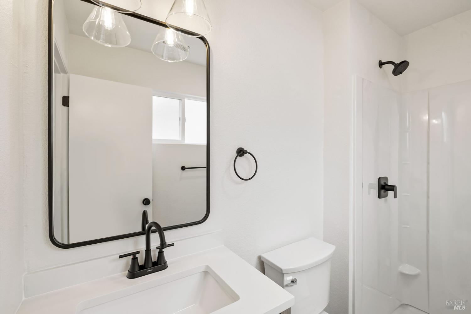 Detail Gallery Image 37 of 55 For 7402 Circle Dr, Rohnert Park,  CA 94928 - 3 Beds | 2 Baths
