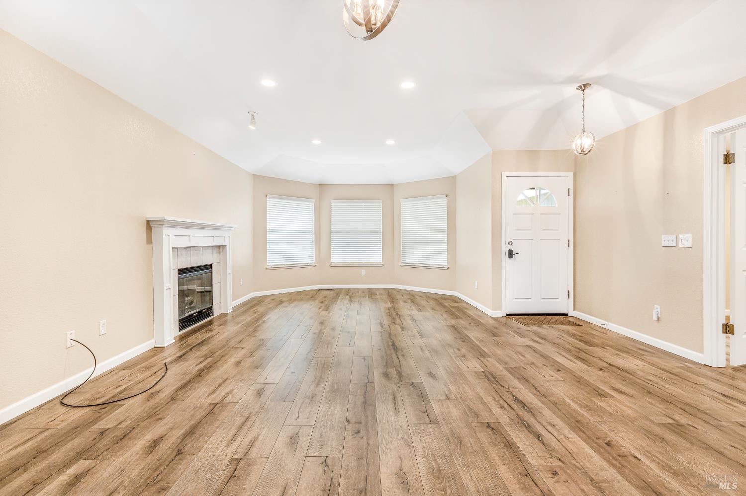 Detail Gallery Image 15 of 62 For 8151 Oakmont Dr, Santa Rosa,  CA 95409 - 3 Beds | 2 Baths