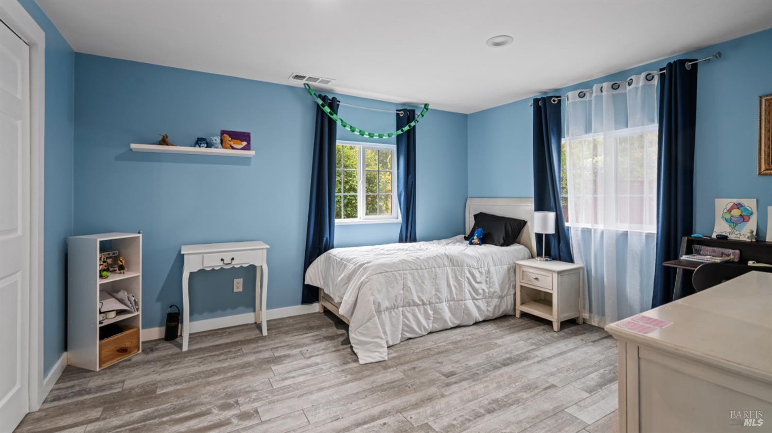 Detail Gallery Image 13 of 26 For 8602 Alden Ln, Windsor,  CA 95492 - 3 Beds | 2/1 Baths
