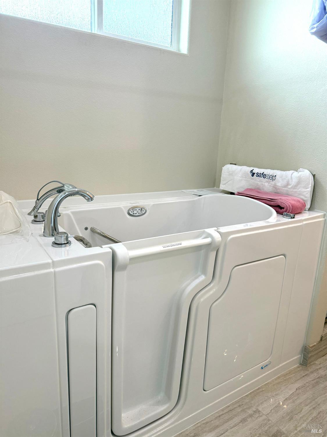 Detail Gallery Image 25 of 73 For 11921 Lakeshore Dr, Clearlake,  CA 95422 - 3 Beds | 2 Baths