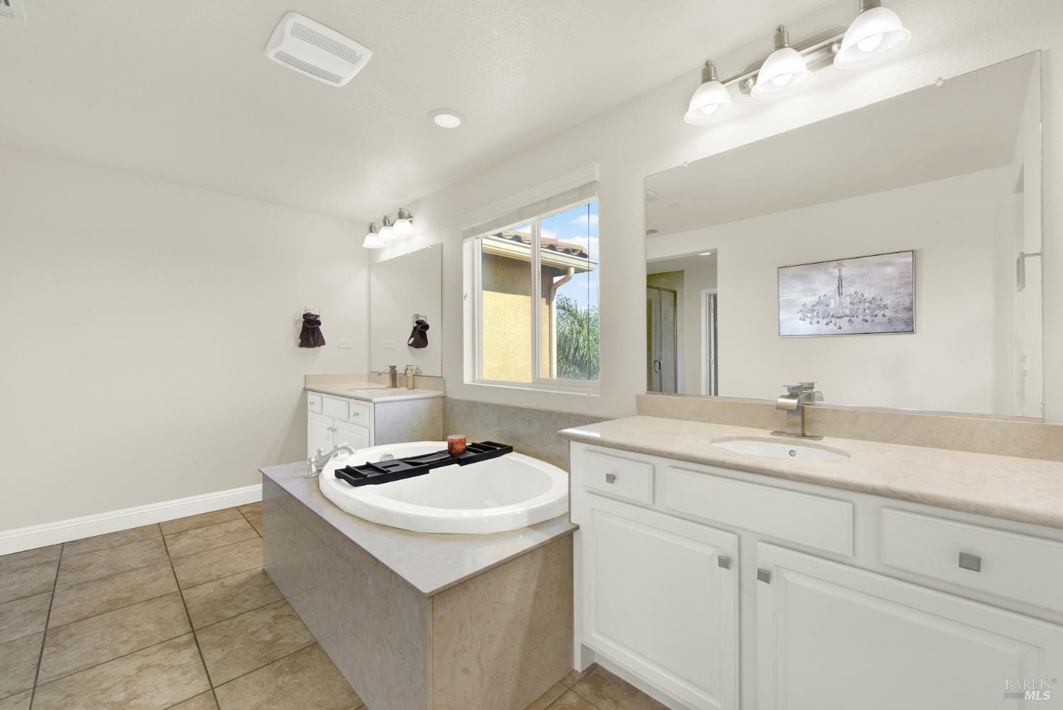 Detail Gallery Image 59 of 82 For 2437 Sanders Ln, Fairfield,  CA 94533 - 5 Beds | 4 Baths