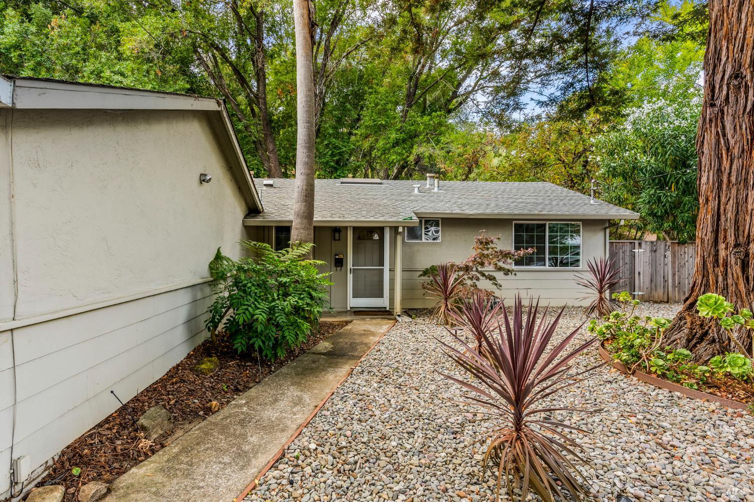 Detail Gallery Image 5 of 34 For 3173 Kingston Ave, Napa,  CA 94559 - 3 Beds | 1 Baths