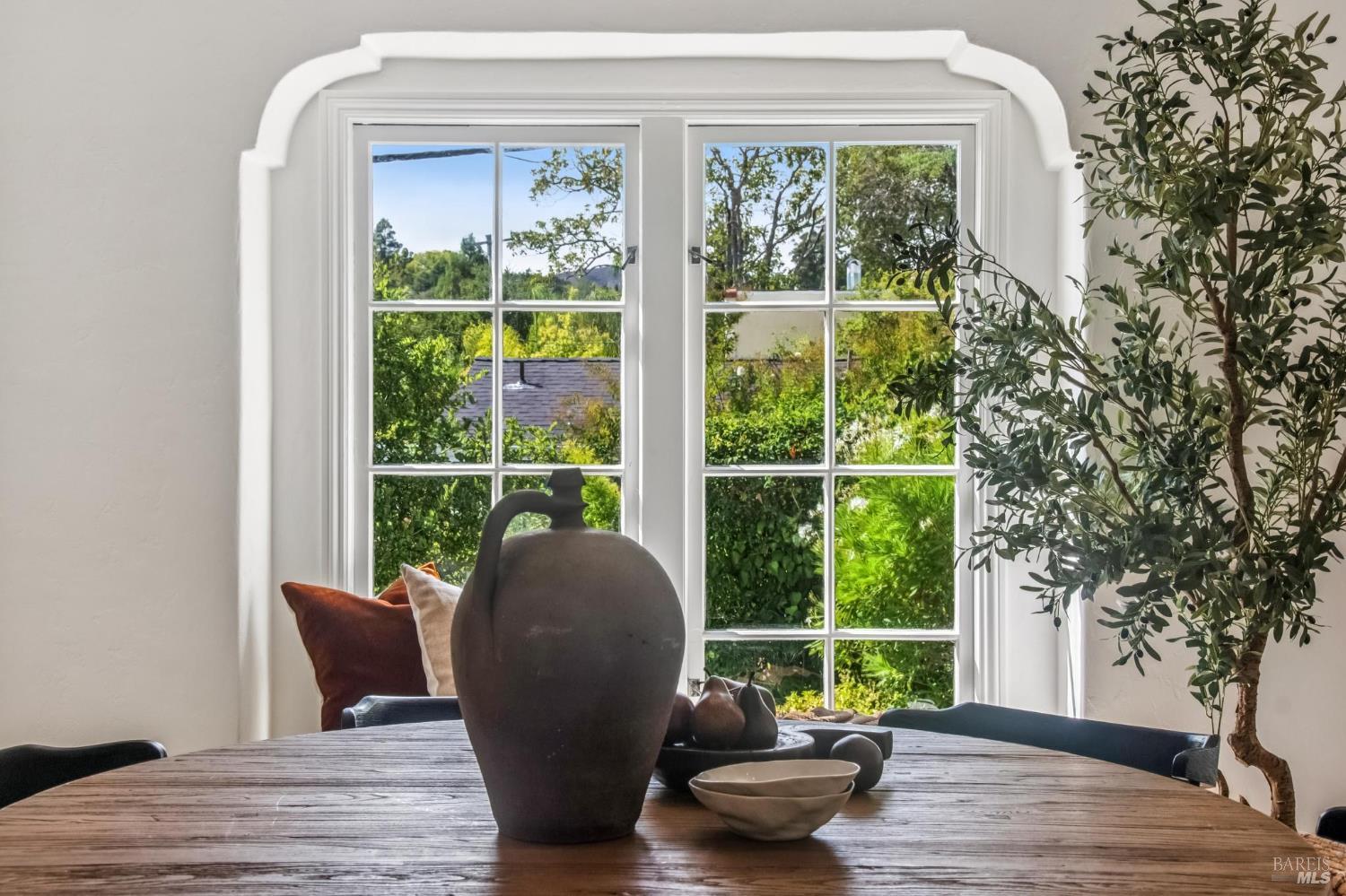 Detail Gallery Image 38 of 68 For 37 Rutherford Ave, San Anselmo,  CA 94960 - 4 Beds | 2 Baths