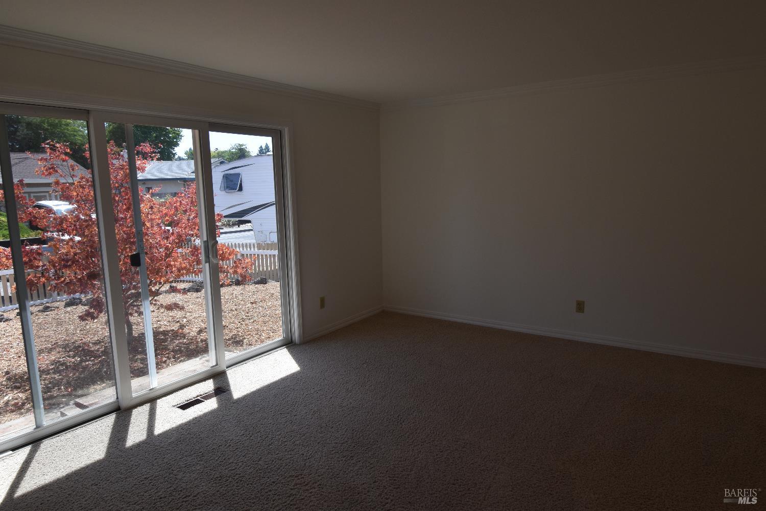 Detail Gallery Image 10 of 30 For 6061 Della Ct, Rohnert Park,  CA 94928 - 3 Beds | 2 Baths
