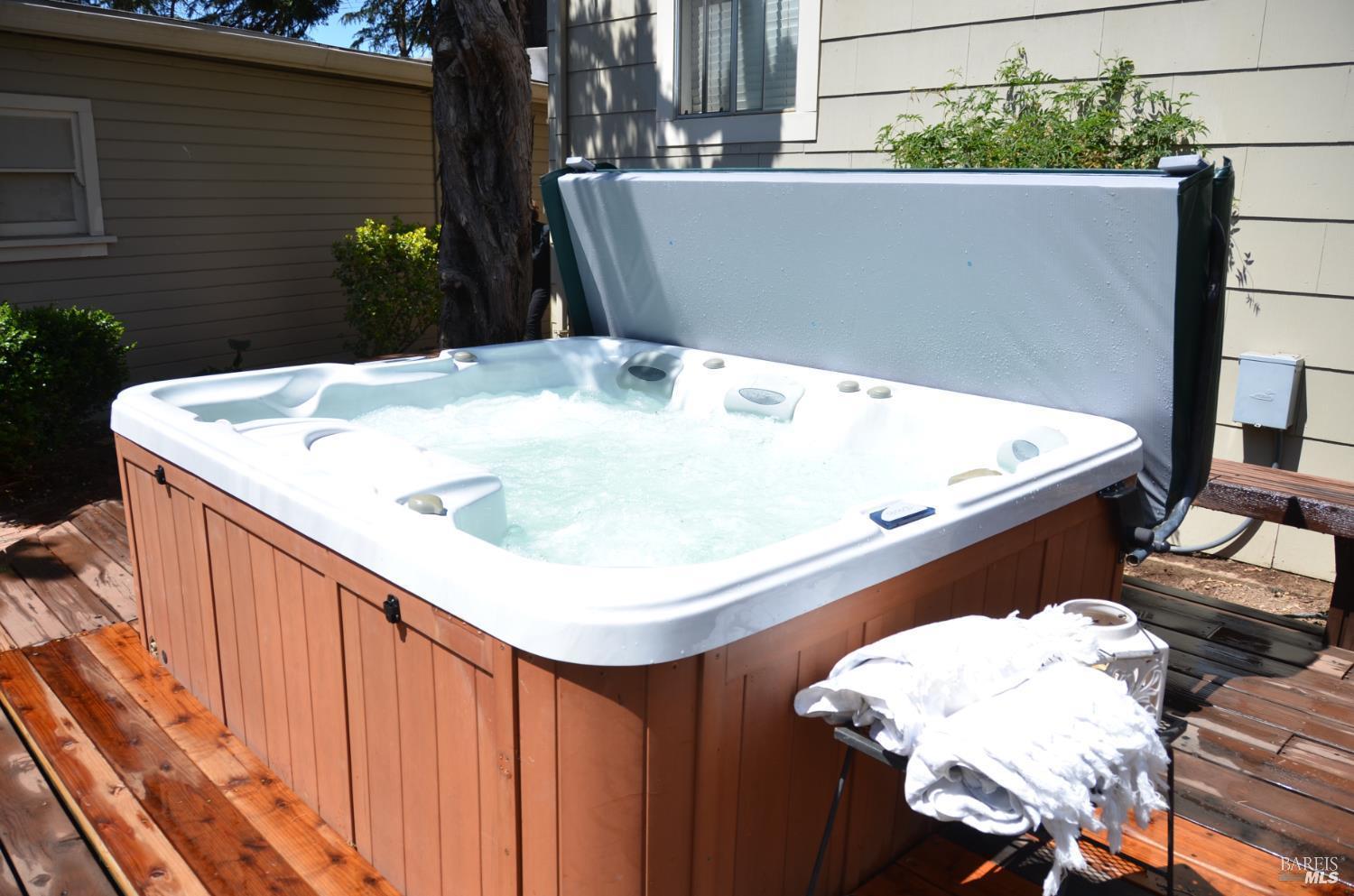 Detail Gallery Image 37 of 52 For 2060 Hagen Rd, Napa,  CA 94558 - 3 Beds | 2 Baths