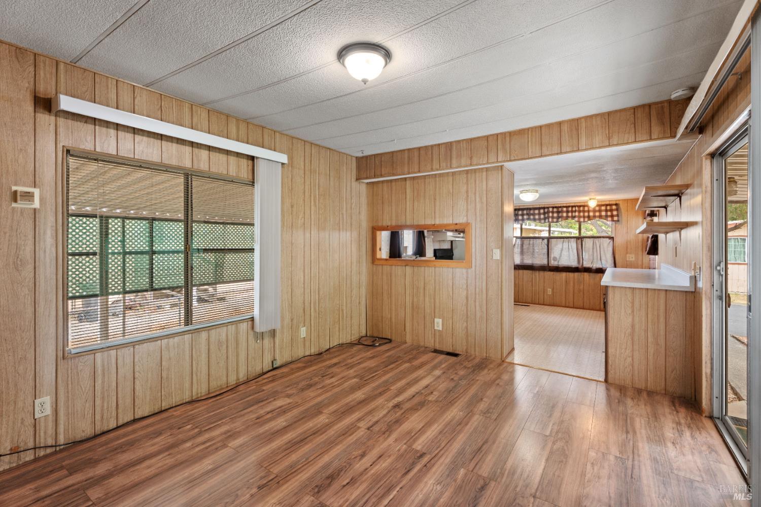 Detail Gallery Image 2 of 15 For 4801 N State St 48, Ukiah,  CA 95482 - 2 Beds | 1 Baths