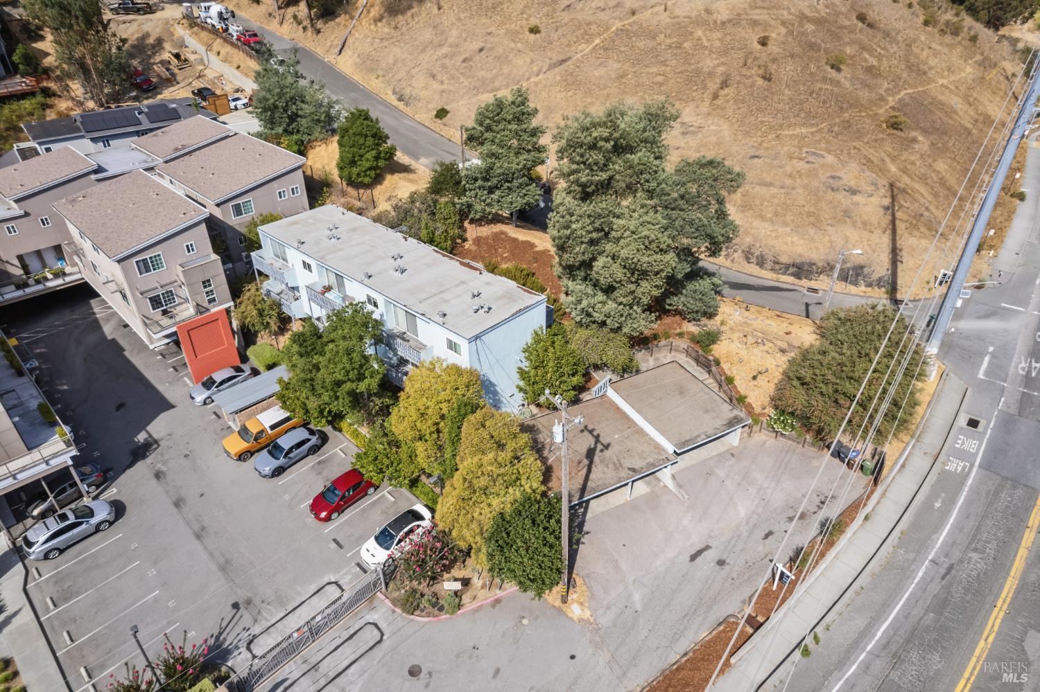 Detail Gallery Image 2 of 7 For 1893 Lincoln Ave, San Rafael,  CA 94901 - – Beds | – Baths
