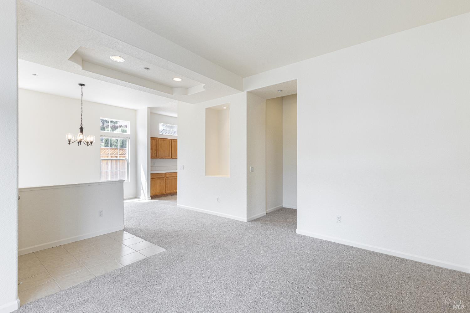 Detail Gallery Image 4 of 32 For 201 Spur Ridge Ln, Healdsburg,  CA 95448 - 3 Beds | 2 Baths