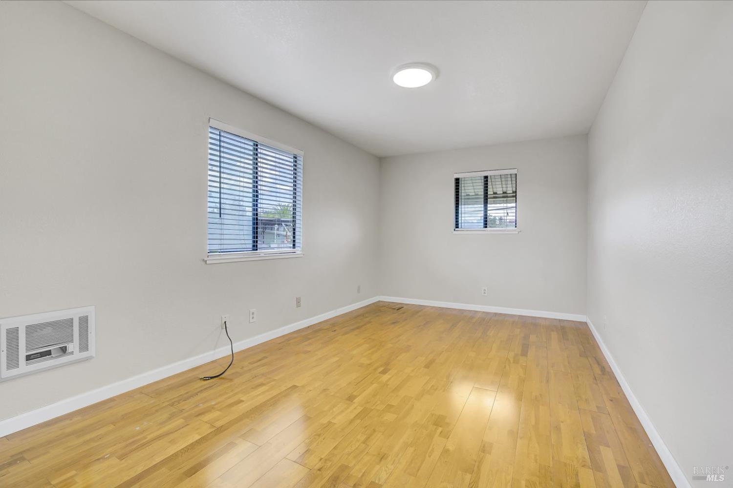 Detail Gallery Image 37 of 56 For 129 Violet Dr, Vallejo,  CA 94589 - 6 Beds | 4 Baths