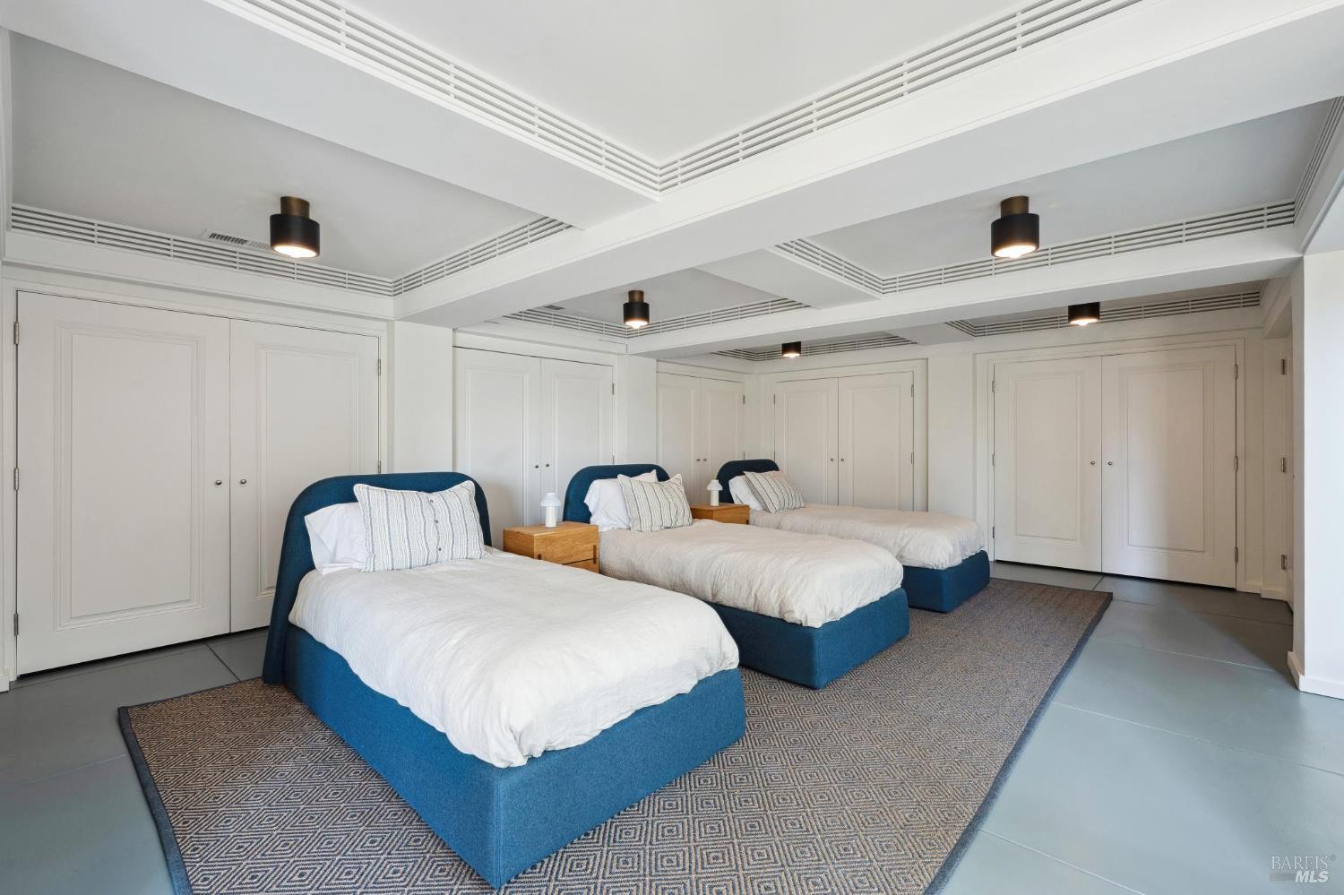 Detail Gallery Image 37 of 57 For 13422 Chalk Hill Rd, Healdsburg,  CA 95448 - 9 Beds | 5 Baths
