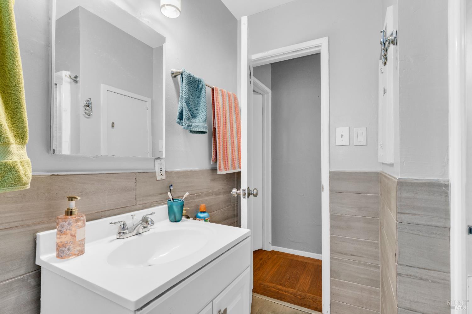 Detail Gallery Image 18 of 45 For 4778 E Hilltop Dr, El Sobrante,  CA 94803 - 3 Beds | 1 Baths
