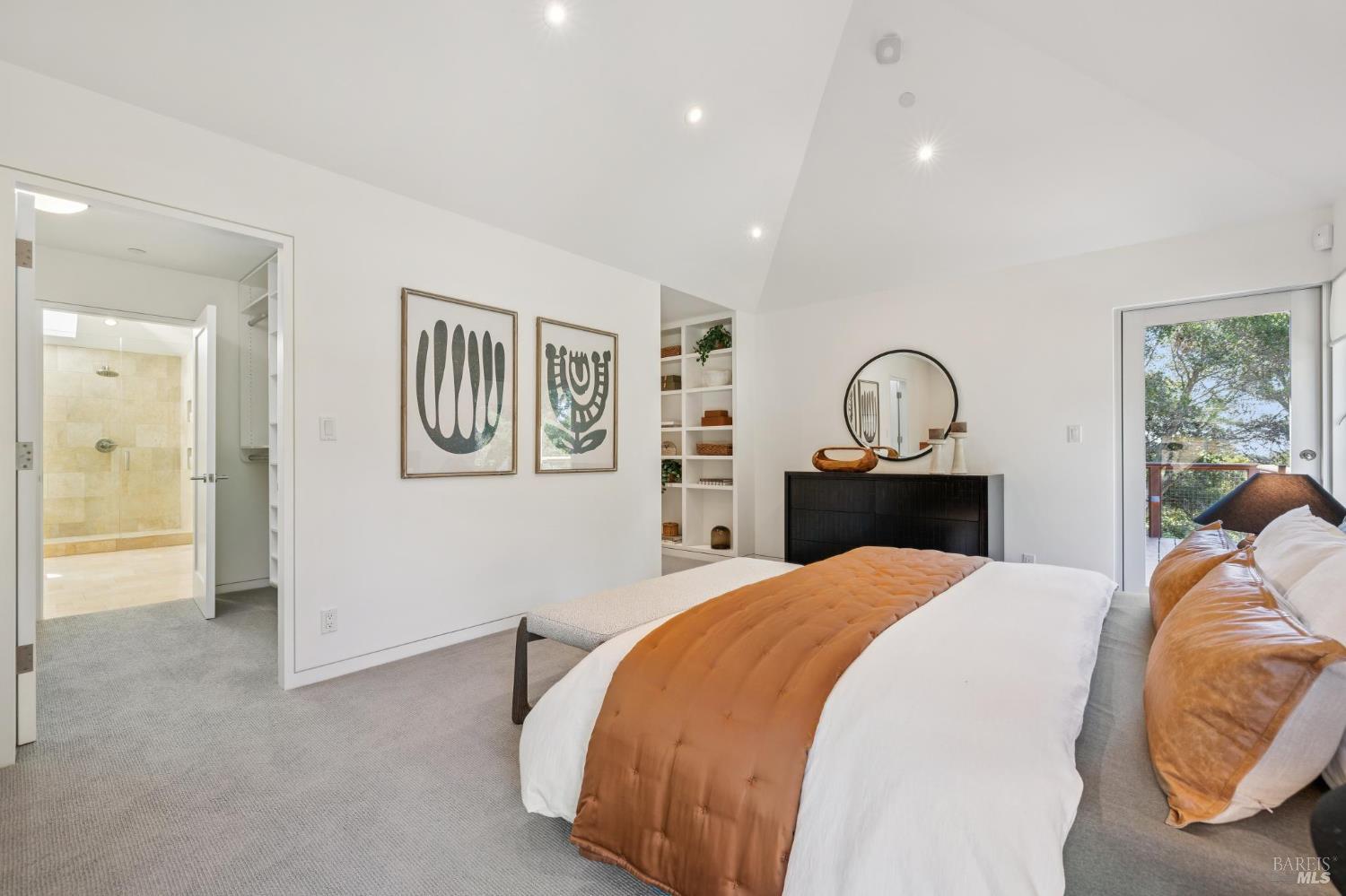 Detail Gallery Image 32 of 80 For 103 Reed Ranch Rd, Belvedere Tiburon,  CA 94920 - 4 Beds | 4 Baths