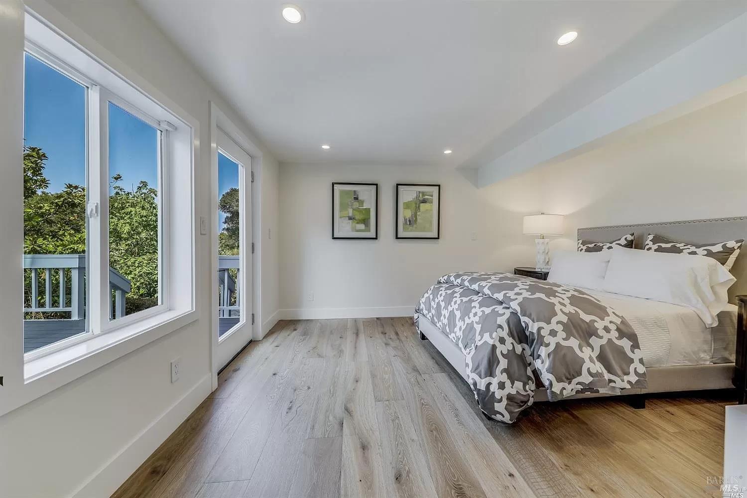 Detail Gallery Image 37 of 50 For 216 Evergreen Dr, Kentfield,  CA 94904 - 6 Beds | 6/1 Baths