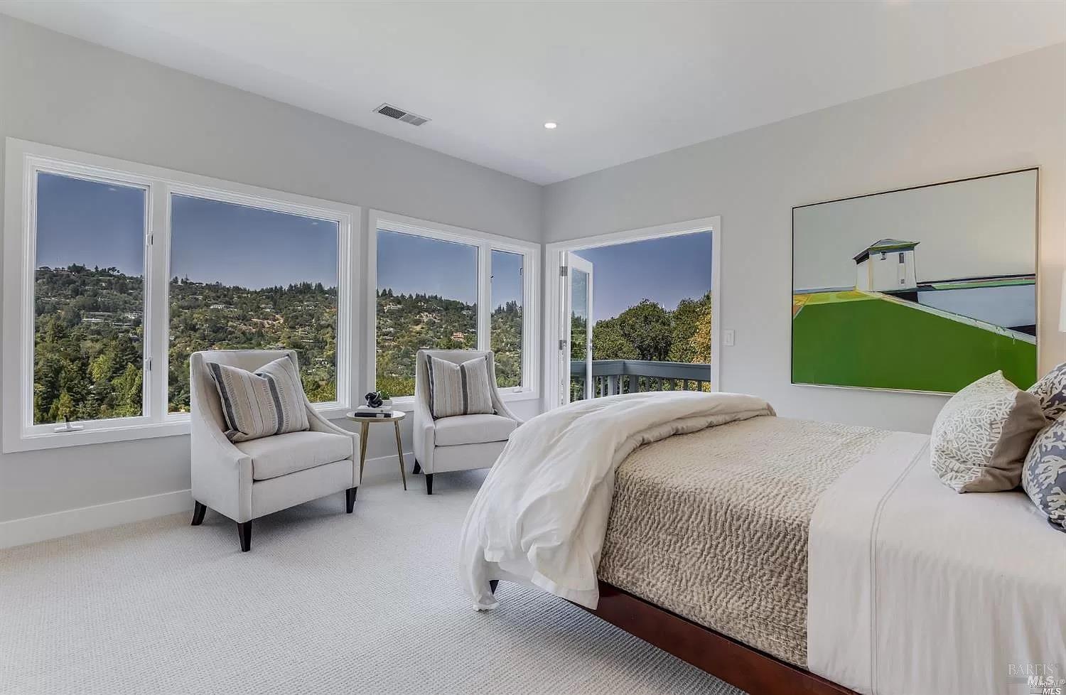 Detail Gallery Image 34 of 50 For 216 Evergreen Dr, Kentfield,  CA 94904 - 6 Beds | 6/1 Baths
