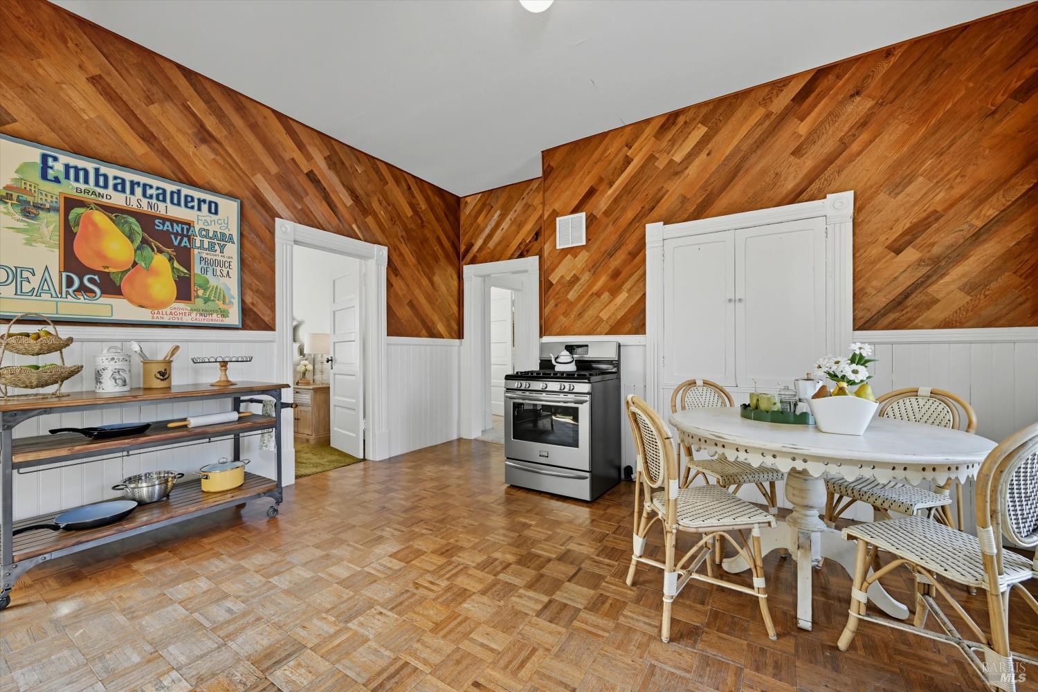 Detail Gallery Image 15 of 30 For 722 Beaver St, Santa Rosa,  CA 95404 - 3 Beds | 1 Baths
