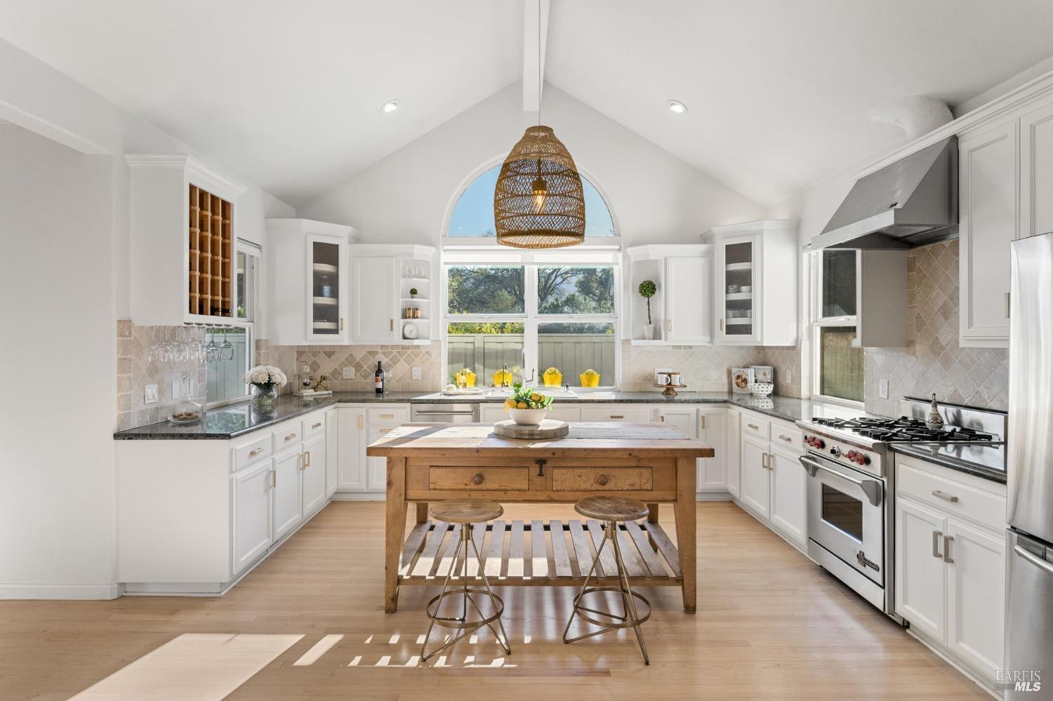 Detail Gallery Image 10 of 37 For 1316 Sulphur Springs Ave, Saint Helena,  CA 94574 - 3 Beds | 2 Baths