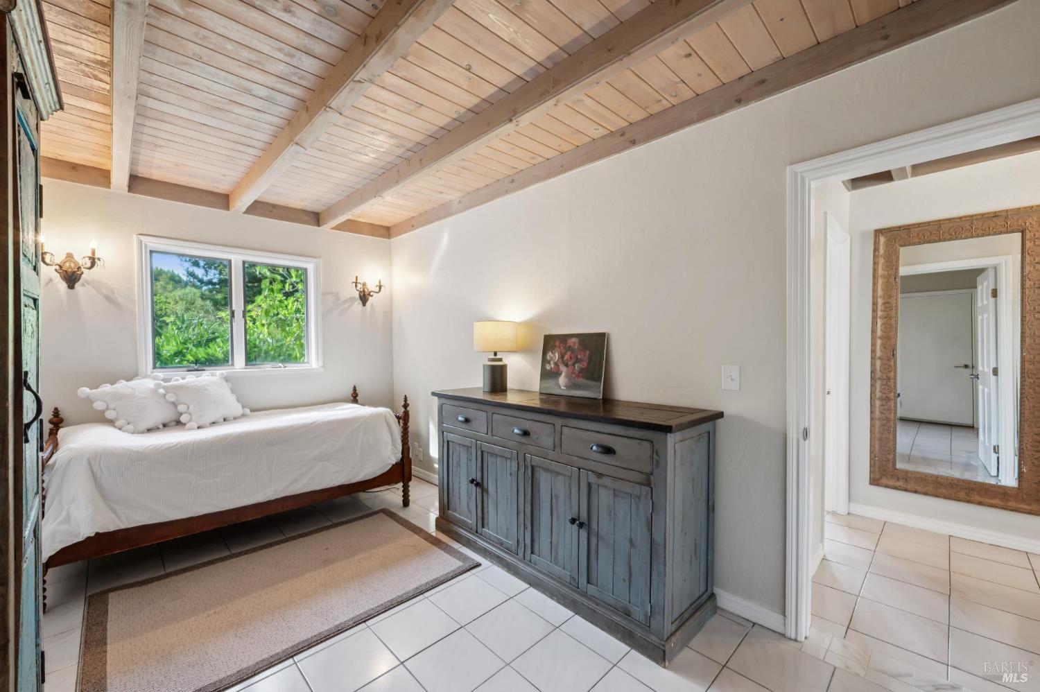 Detail Gallery Image 24 of 94 For 48 Los Pinos Spur Unkn, Nicasio,  CA 94946 - 7 Beds | 5 Baths