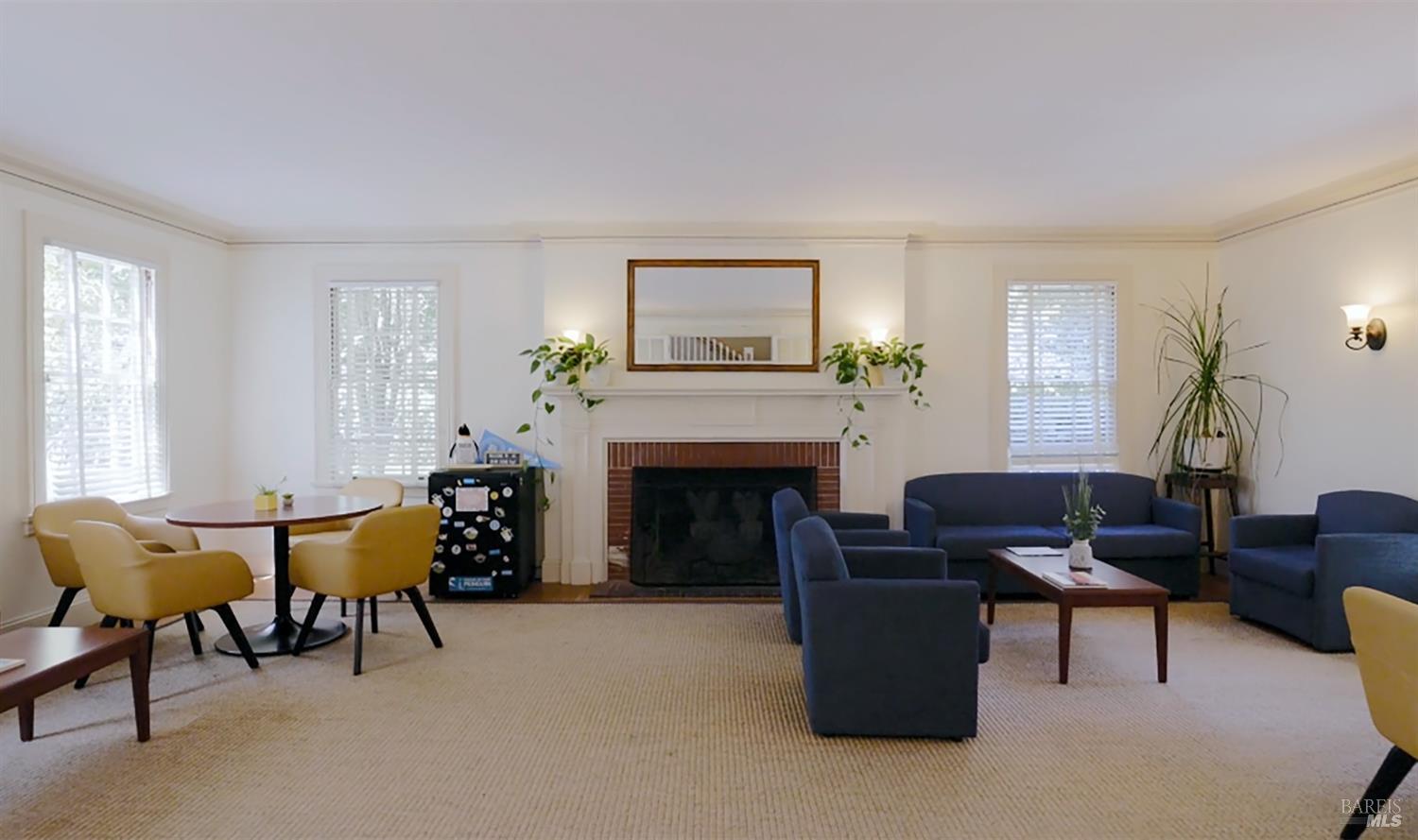 Detail Gallery Image 7 of 30 For 226 Magnolia Ave, San Rafael,  CA 94901 - 13 Beds | 2/2 Baths