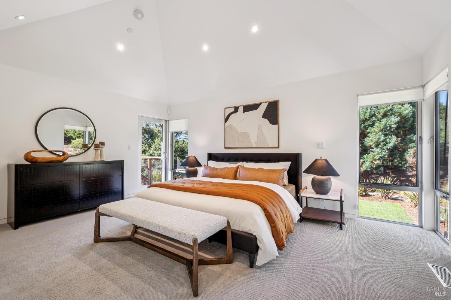 Detail Gallery Image 31 of 80 For 103 Reed Ranch Rd, Belvedere Tiburon,  CA 94920 - 4 Beds | 4 Baths