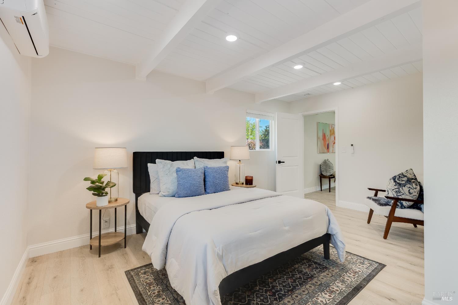 Detail Gallery Image 16 of 53 For 447 Christine Dr, San Pablo,  CA 94806 - 4 Beds | 2 Baths