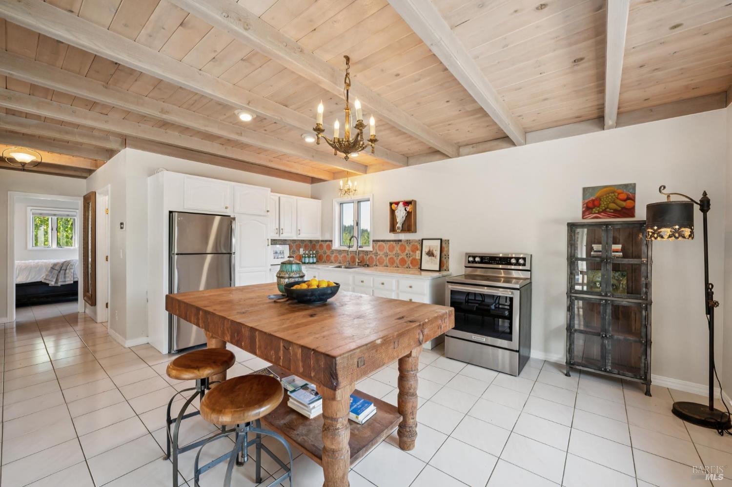 Detail Gallery Image 18 of 94 For 48 Los Pinos Spur Unkn, Nicasio,  CA 94946 - 7 Beds | 5 Baths