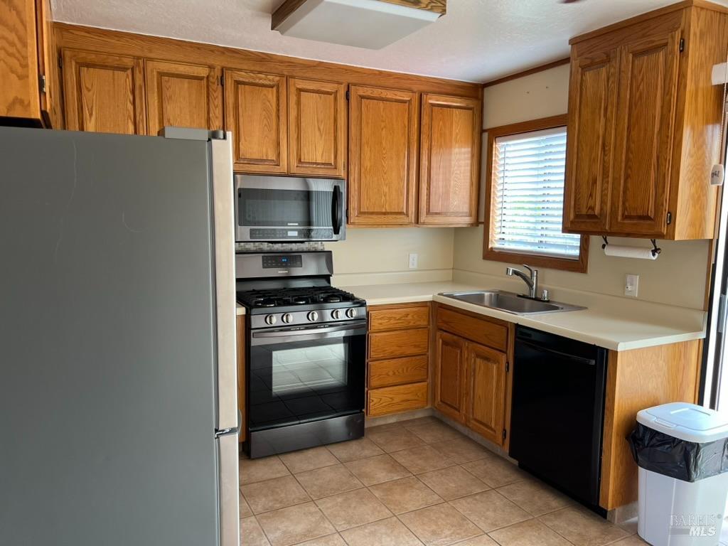Detail Gallery Image 7 of 22 For 1604 Verna Dr, Napa,  CA 94558 - 3 Beds | 1 Baths