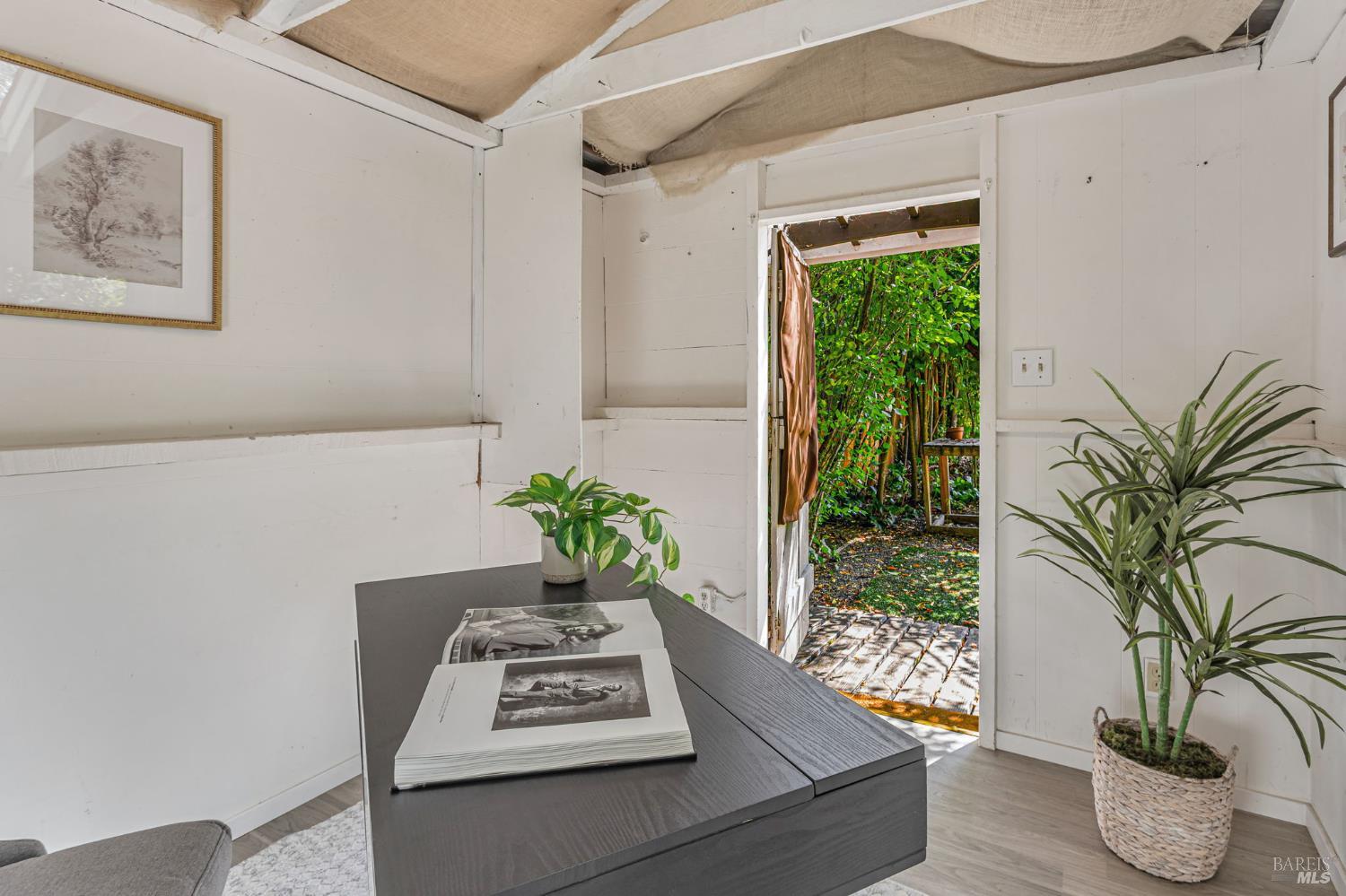 Detail Gallery Image 28 of 41 For 74 Creek Rd, Fairfax,  CA 94930 - 2 Beds | 1 Baths