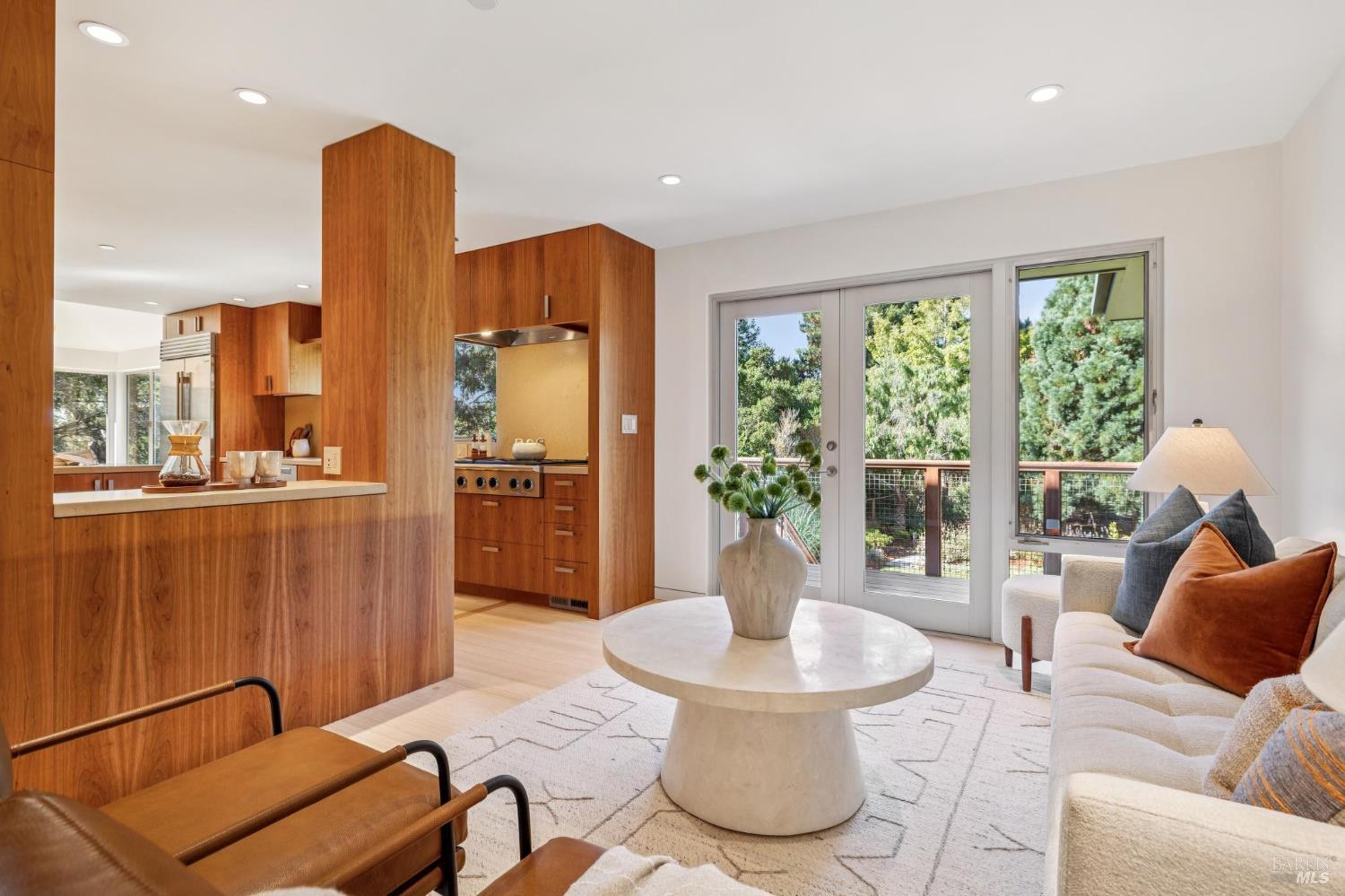 Detail Gallery Image 23 of 80 For 103 Reed Ranch Rd, Belvedere Tiburon,  CA 94920 - 4 Beds | 4 Baths