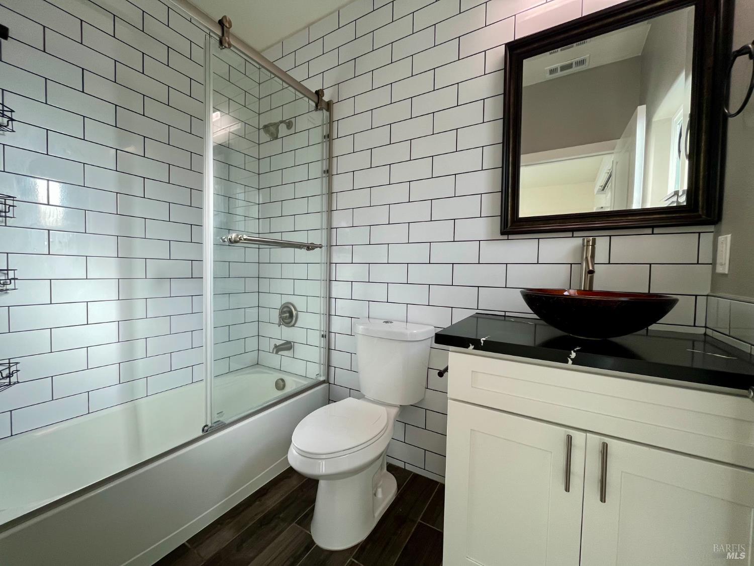 Detail Gallery Image 19 of 26 For 3701 Crestview Dr, Santa Rosa,  CA 95403 - 3 Beds | 2 Baths