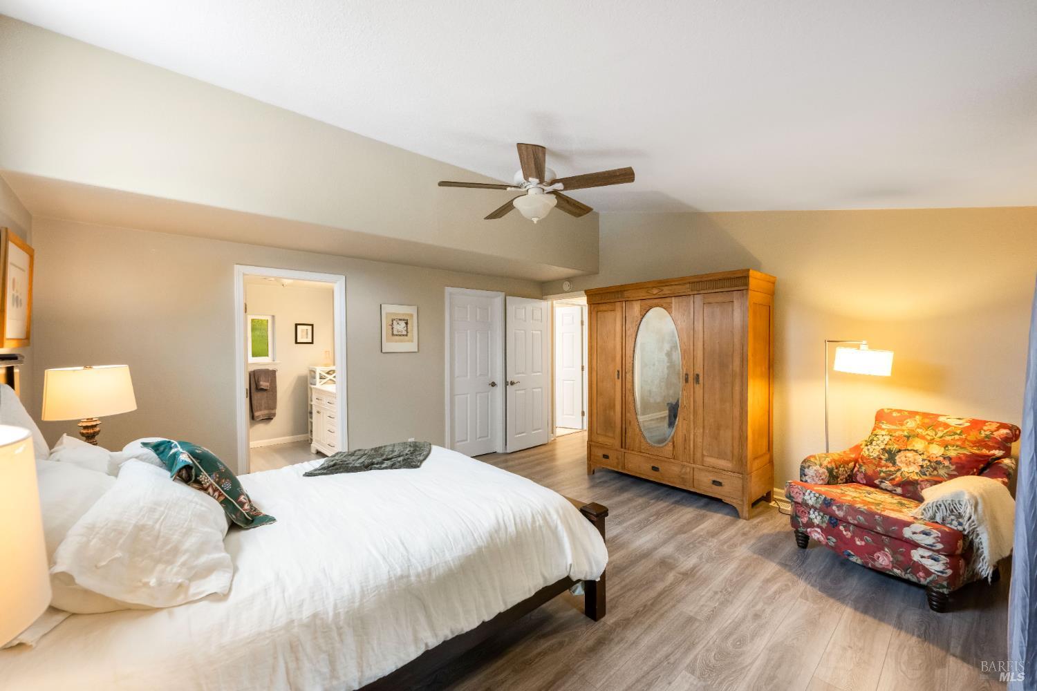 Detail Gallery Image 18 of 39 For 4 La Canada Ct, Saint Helena,  CA 94574 - 2 Beds | 2 Baths