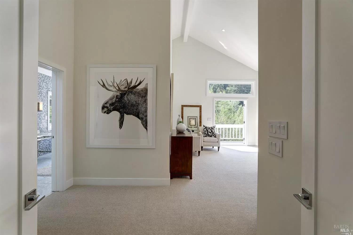 Detail Gallery Image 27 of 50 For 216 Evergreen Dr, Kentfield,  CA 94904 - 6 Beds | 6/1 Baths