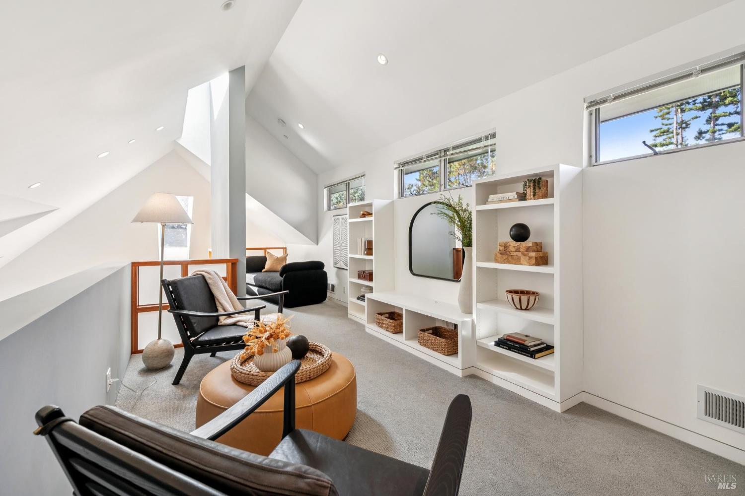 Detail Gallery Image 37 of 80 For 103 Reed Ranch Rd, Belvedere Tiburon,  CA 94920 - 4 Beds | 4 Baths