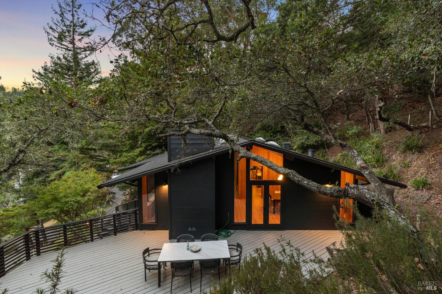 Detail Gallery Image 34 of 37 For 38 Glen Dr, Mill Valley,  CA 94941 - 4 Beds | 2 Baths