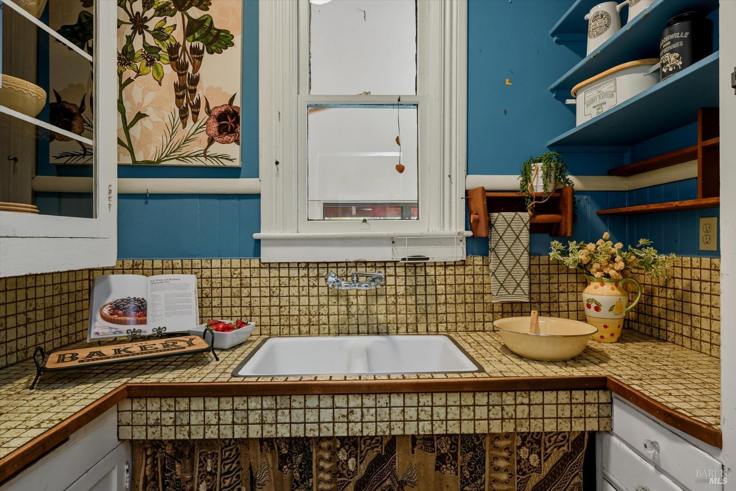 Detail Gallery Image 12 of 30 For 722 Beaver St, Santa Rosa,  CA 95404 - 3 Beds | 1 Baths