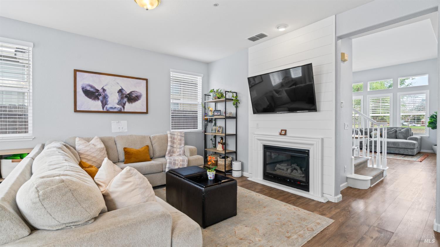 Detail Gallery Image 19 of 36 For 1407 Woodside Cir, Petaluma,  CA 94954 - 3 Beds | 2/1 Baths