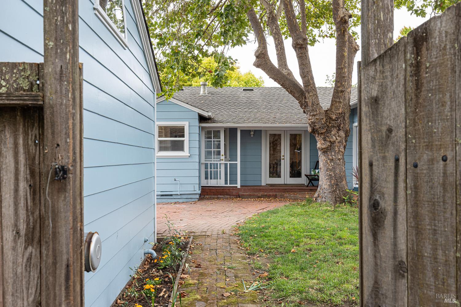 Detail Gallery Image 49 of 59 For 1716 King St, Santa Rosa,  CA 95404 - 2 Beds | 3 Baths