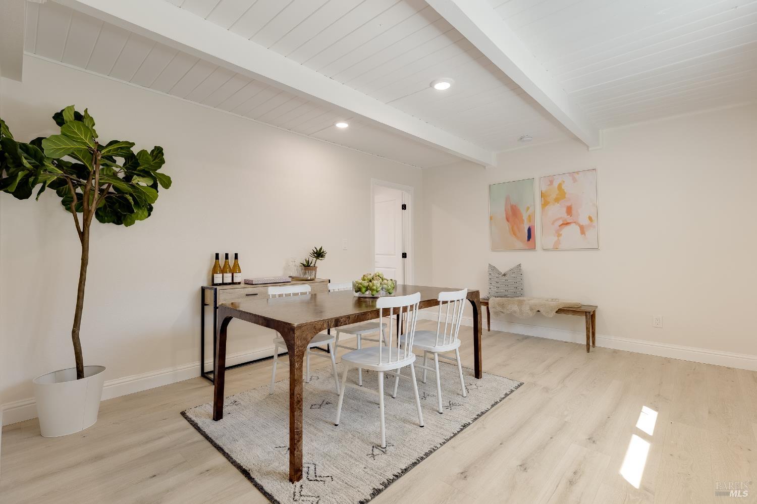 Detail Gallery Image 12 of 53 For 447 Christine Dr, San Pablo,  CA 94806 - 4 Beds | 2 Baths