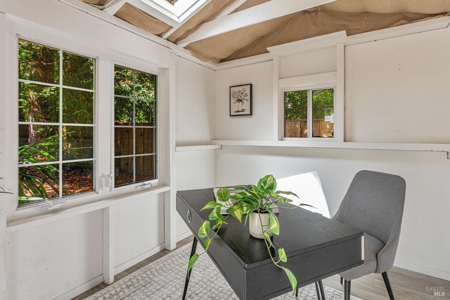 Detail Gallery Image 27 of 41 For 74 Creek Rd, Fairfax,  CA 94930 - 2 Beds | 1 Baths