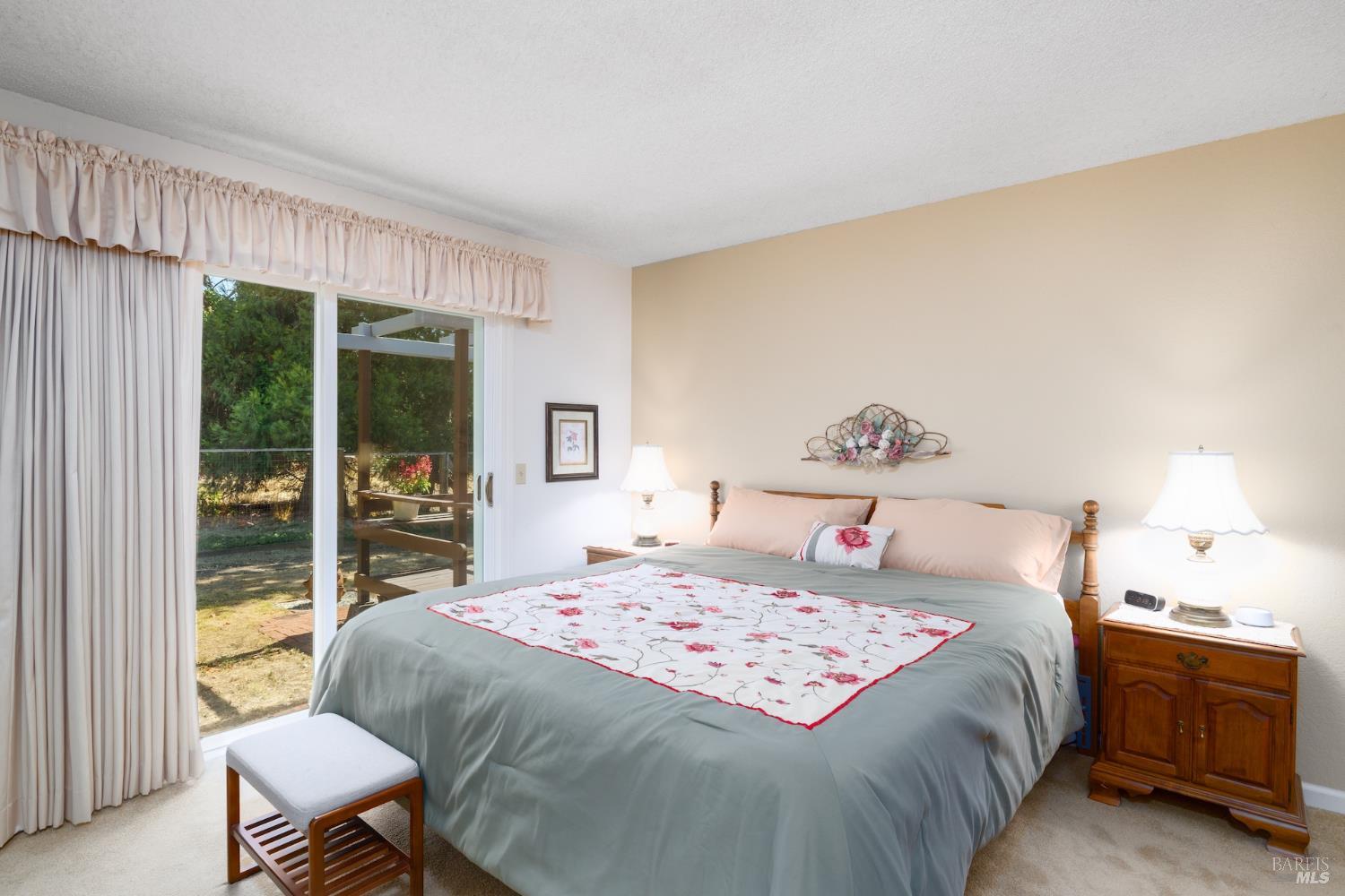Detail Gallery Image 13 of 27 For 5518 Marit Dr, Santa Rosa,  CA 95409 - 2 Beds | 2 Baths