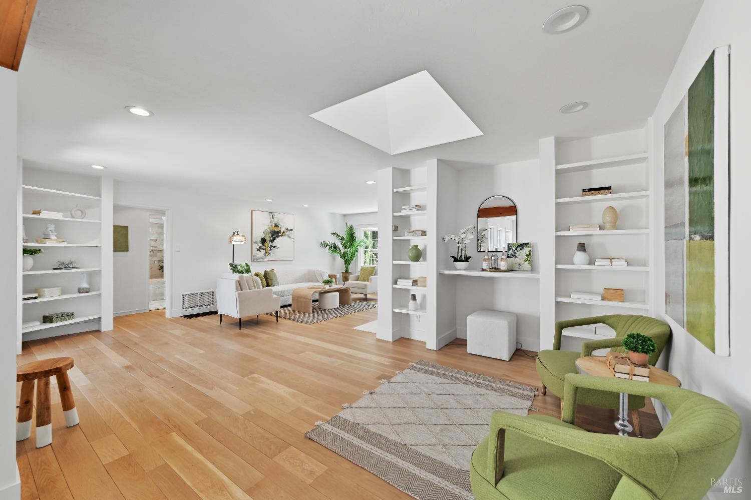 Detail Gallery Image 11 of 46 For 1 Hilldale Dr, San Anselmo,  CA 94960 - 4 Beds | 3 Baths