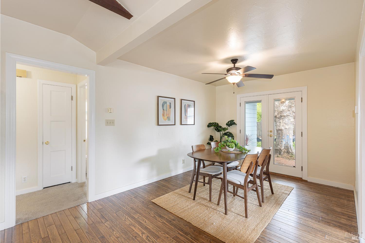 Detail Gallery Image 8 of 59 For 1716 King St, Santa Rosa,  CA 95404 - 2 Beds | 3 Baths