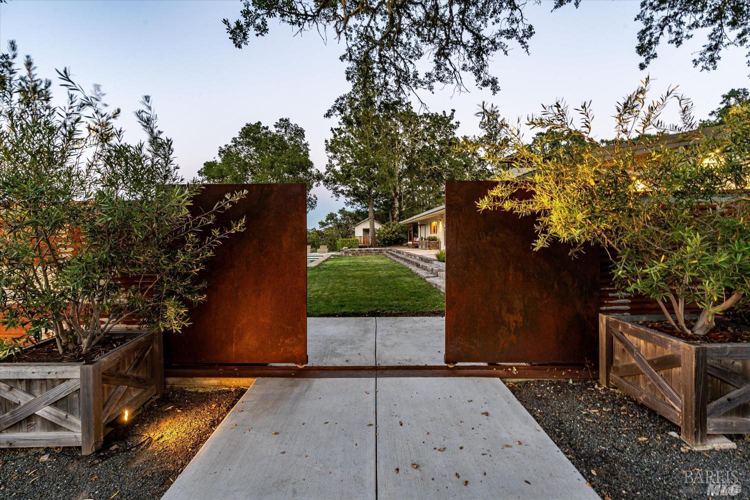 Detail Gallery Image 3 of 29 For Address Is Not Disclosed, Calistoga,  CA 94515 - 3 Beds | 2/1 Baths