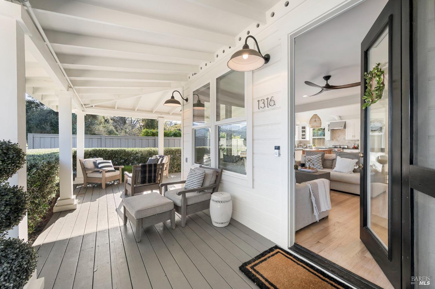 Detail Gallery Image 3 of 37 For 1316 Sulphur Springs Ave, Saint Helena,  CA 94574 - 3 Beds | 2 Baths