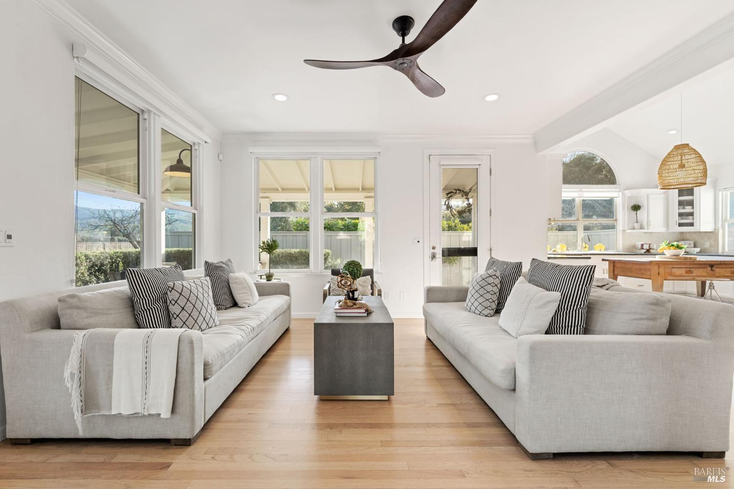 Detail Gallery Image 8 of 37 For 1316 Sulphur Springs Ave, Saint Helena,  CA 94574 - 3 Beds | 2 Baths