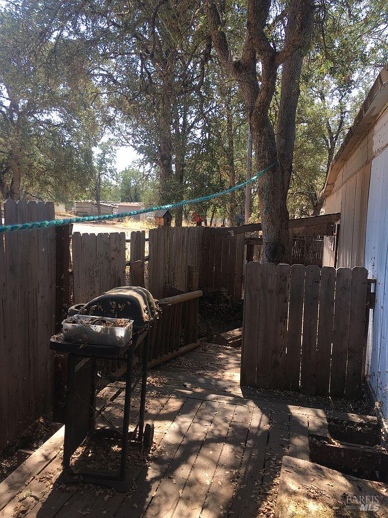 Detail Gallery Image 5 of 30 For 16292 19th Ave, Clearlake,  CA 95422 - 2 Beds | 1 Baths