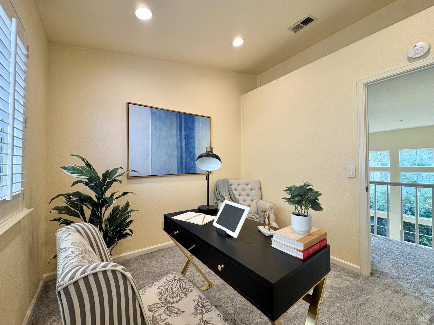 Detail Gallery Image 28 of 44 For 33 Cove Ct, Napa,  CA 94559 - 4 Beds | 2/1 Baths