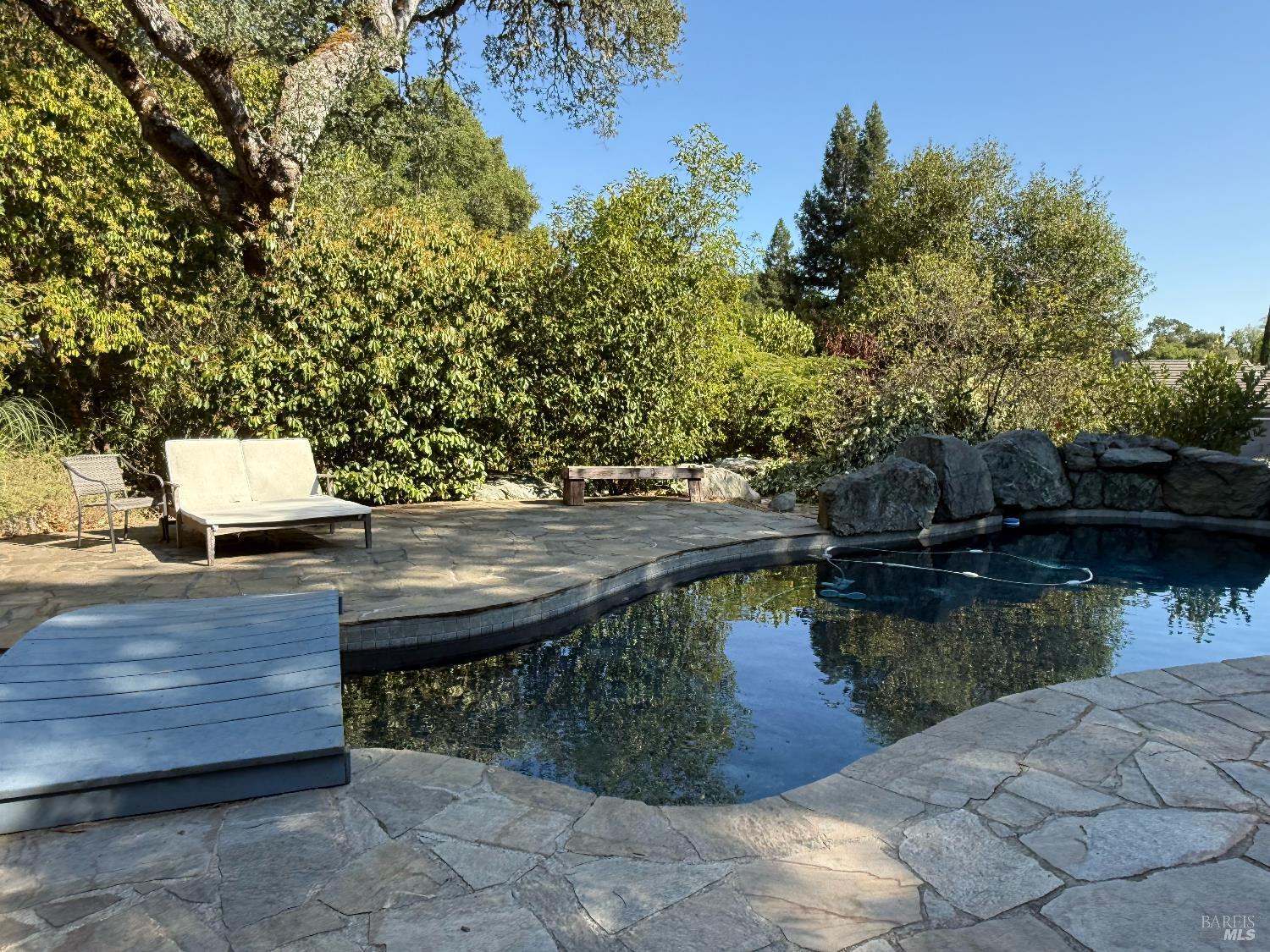 Detail Gallery Image 29 of 31 For 1461 Meadow Dr, Ukiah,  CA 95482 - 3 Beds | 1/1 Baths