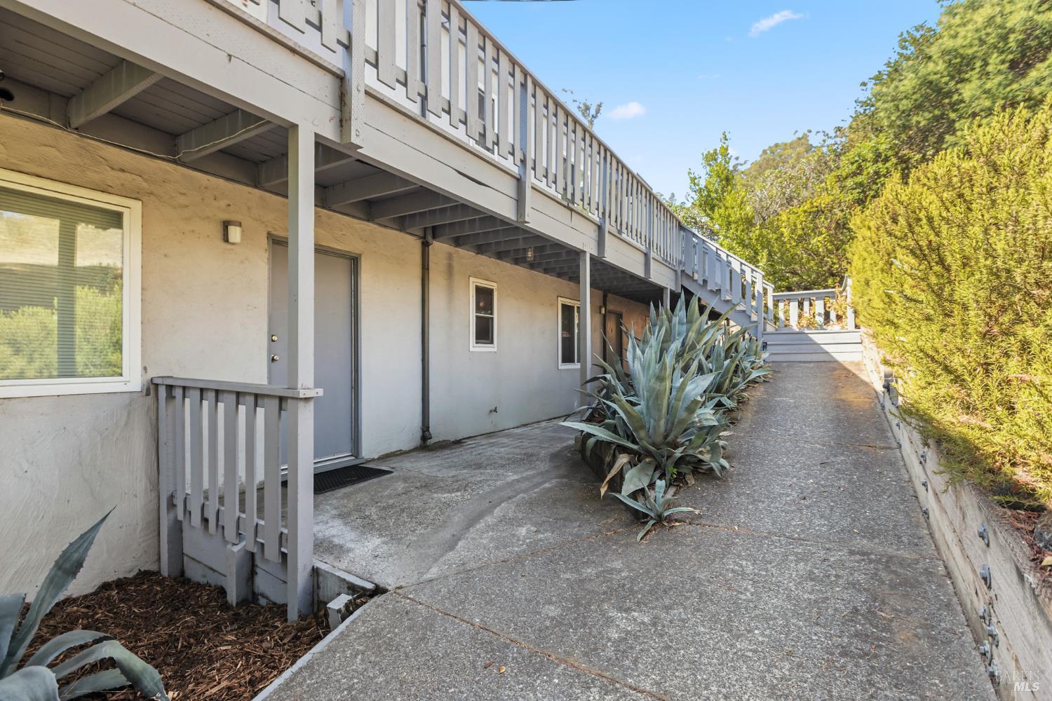 Detail Gallery Image 3 of 7 For 1893 Lincoln Ave, San Rafael,  CA 94901 - – Beds | – Baths