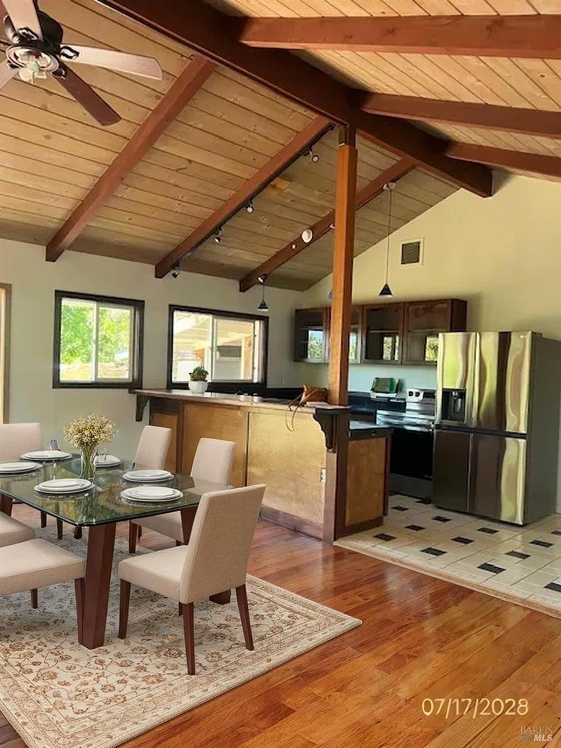 Detail Gallery Image 2 of 40 For 4199 W Dry Creek Rd, Healdsburg,  CA 95448 - 3 Beds | 1/1 Baths